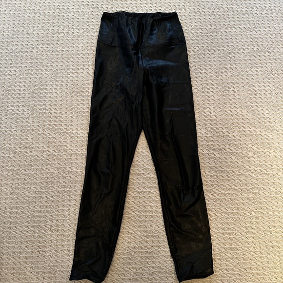 Wilfred Pleather Leggings - Picture 2 of 2